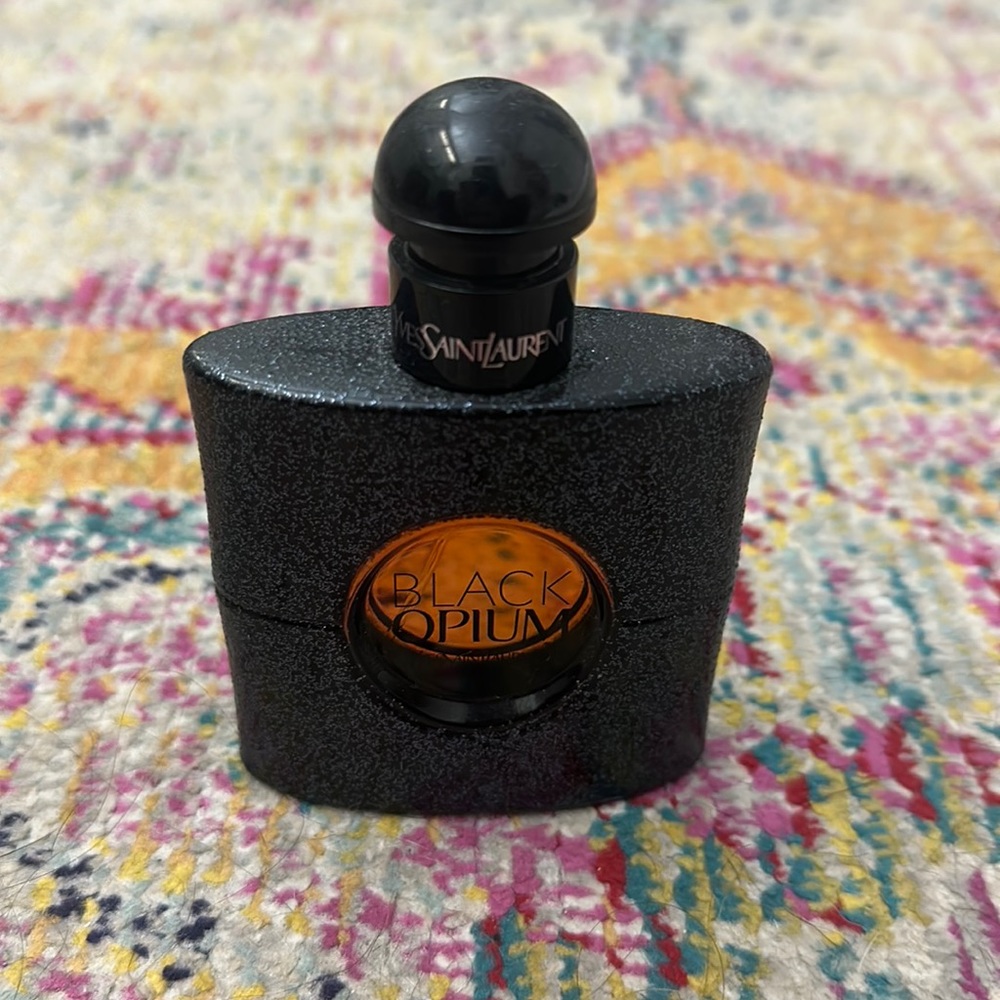 Black Opium-Yves Saint Laurent